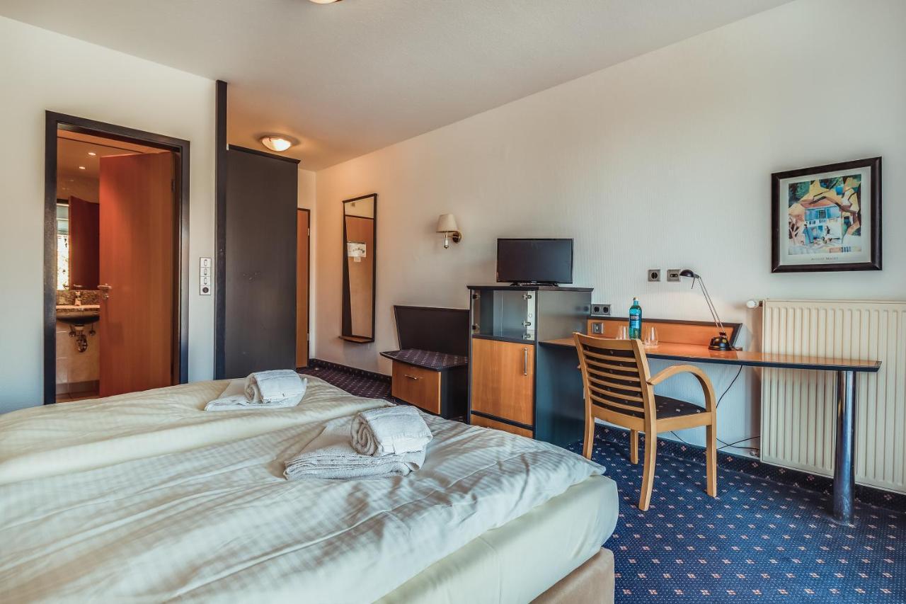 Landhotel Lewitz Muehle Banzkow Exterior photo