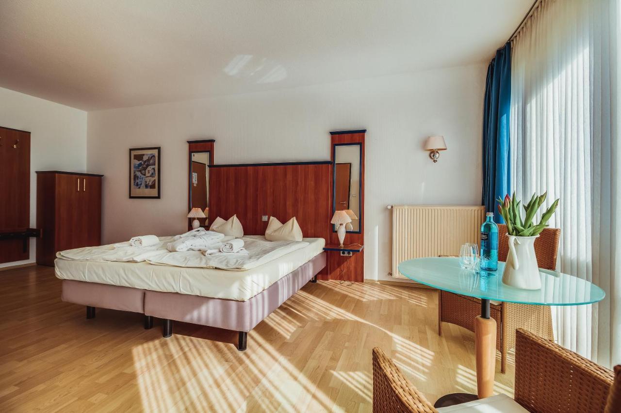 Landhotel Lewitz Muehle Banzkow Exterior photo