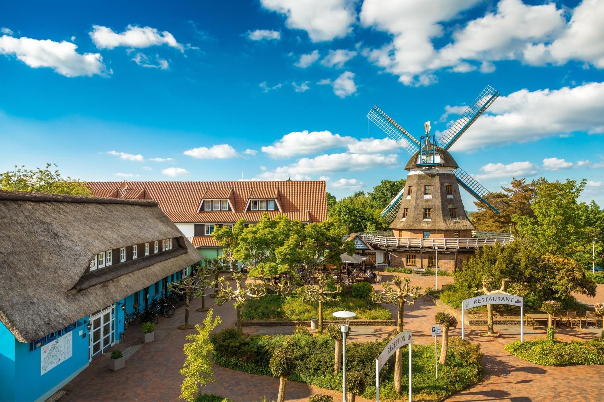 Landhotel Lewitz Muehle Banzkow Exterior photo